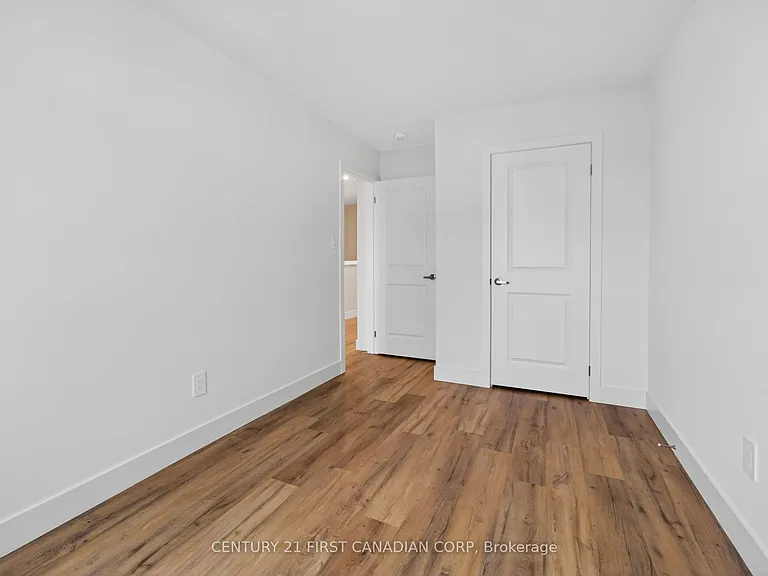 1595 Capri Cres #66 — Photo 23