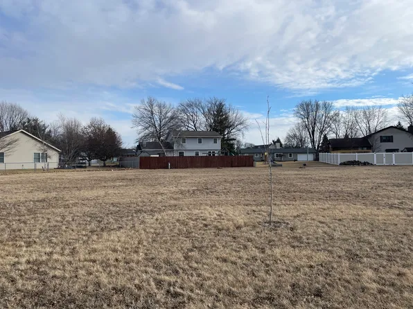 413 E 21st St, Sterling, IL 61081