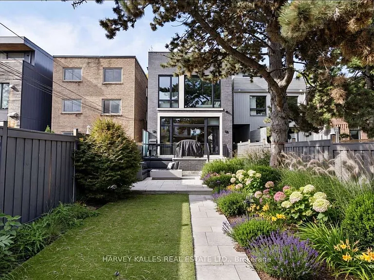 43 Summerhill Ave — Photo 31