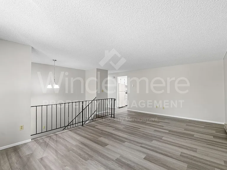 2121 S Herald Rd — Photo 11