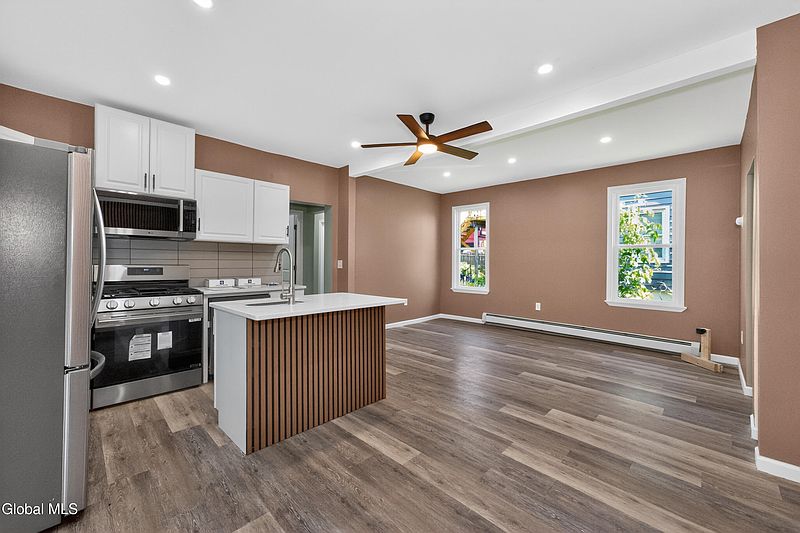 4th image of 144 S Hawk Street