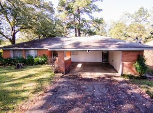 6902 Broadacres Rd, Shreveport, LA 71129