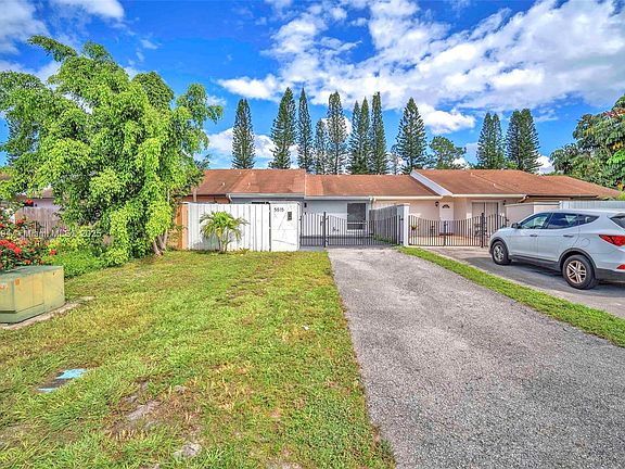 3rd image of 5515 Biscayne Dr