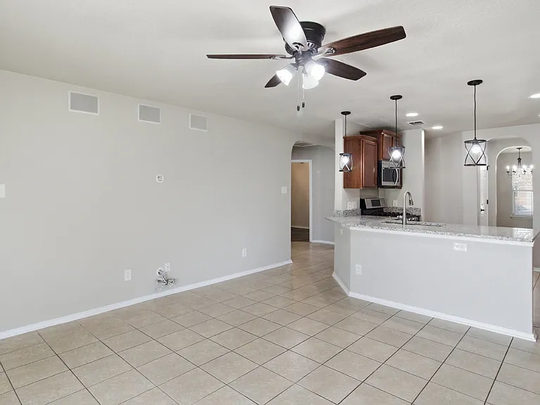 2334 Camberly Vw — Photo 5