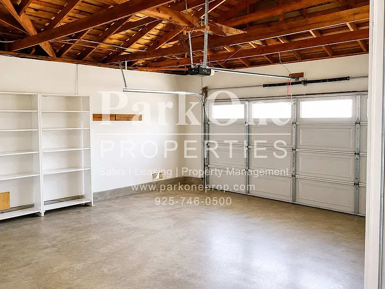 1500 Fieldcrest Dr — Photo 16