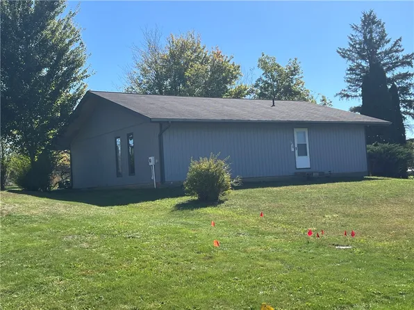 108 Oak St, Slippery Rock, PA 16057