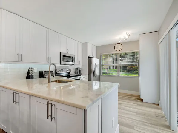 4702 Roxbury Court, Boynton Beach, FL 33436
