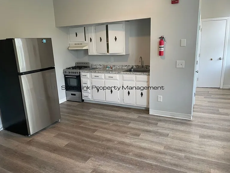 92 Fountain St — Photo 2