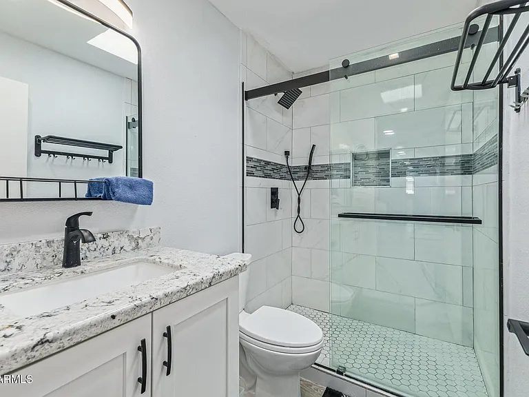 26241 S Lakemont Dr — Photo 18