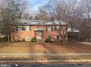 4220 Willow Woods Dr, Annandale, VA 22003