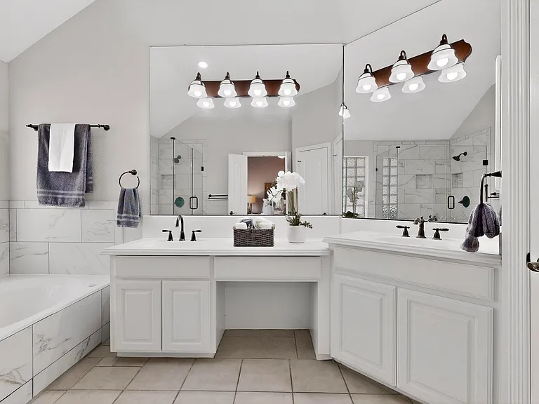 100 Shumard Ct — Photo 27