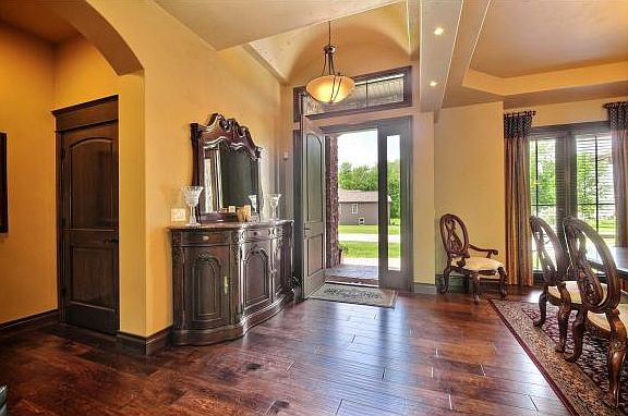 2nd image of 635 Marble Rock Cir