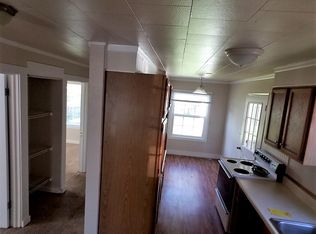 1230 E Jefferson Ave, Cottage Grove, OR 97424