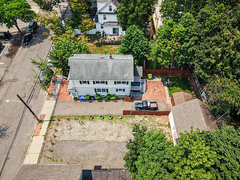 15 Chestnut St — Photo 34