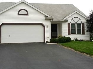 1358 Seneca Creek Ct, Perrysburg, OH