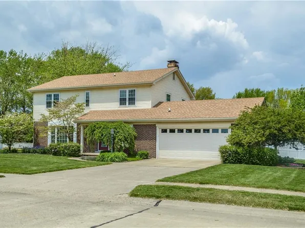 420 Crescent Dr, Mattoon, IL 61938