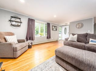 89 County Seat St, Barnstable, MA 02630