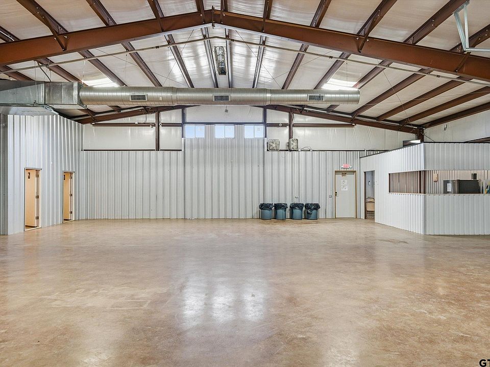1st image of 300 Quail St