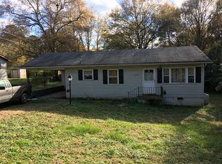 609 E Carpenter St, Dallas, NC 28034