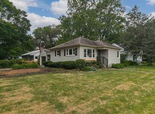 1929 Friendship St, Iowa City, IA 52245