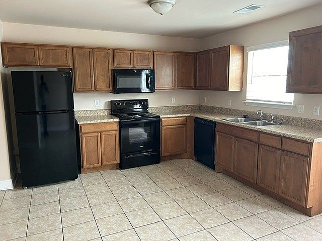 1st image of 116 Marie Dr