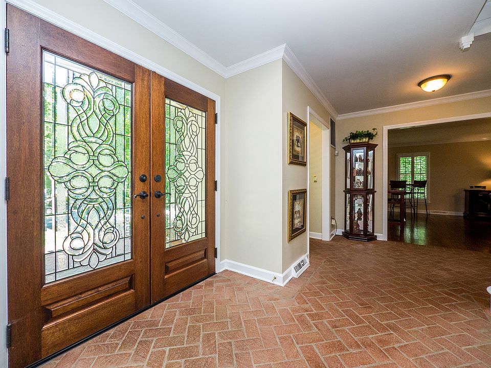 1st image of 3121 Andover Cir