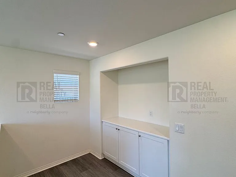 29261 Humboldt Ct — Photo 30