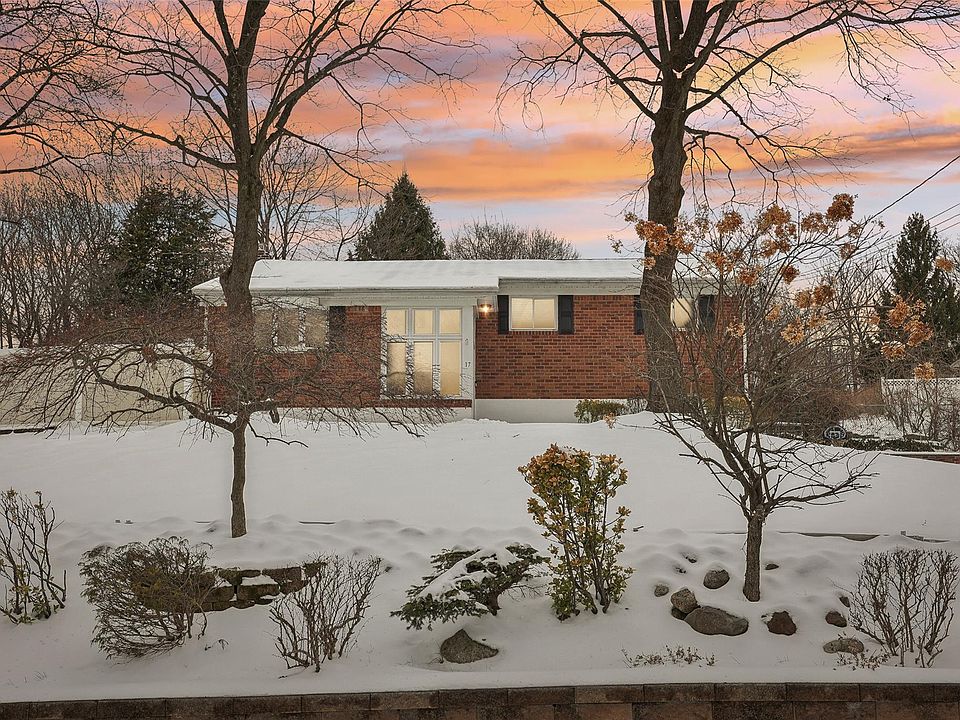 1st image of 17 Silver Birch Lane