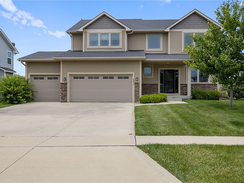 1st image of 2370 SE Willowbrook Dr