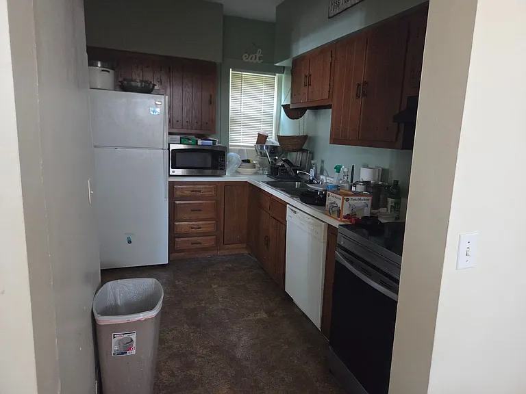 926 Liberty St — Photo 9