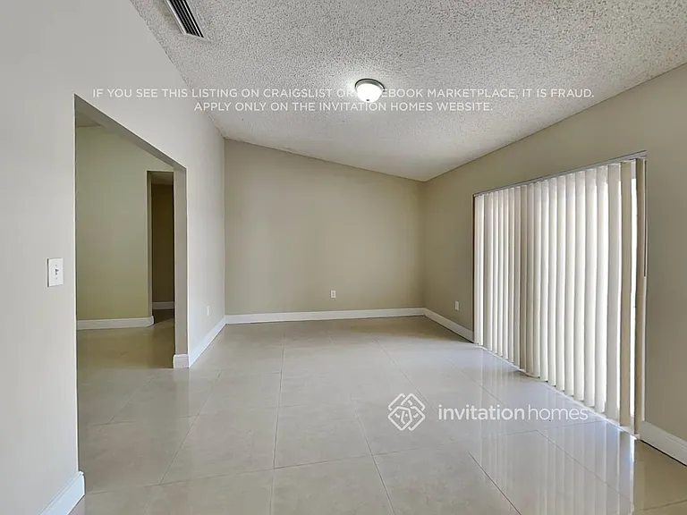 1086 NW 128th Ave — Photo 6