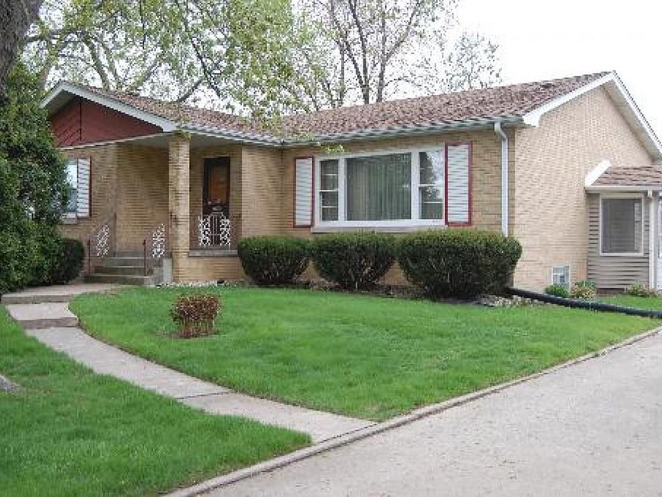 1st image of 6255 W 93rd St