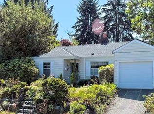 8217 22nd Pl NE, Seattle, WA 98115