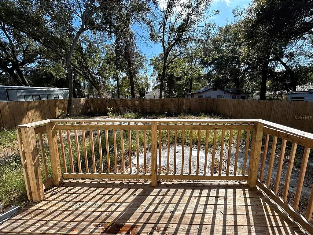 3 bed, 2.0 bath, 998 sqft, $1,800 — Photo 2