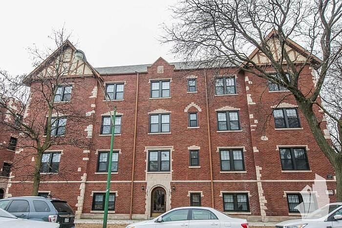 1st image of 1819 W Leland Ave #18211