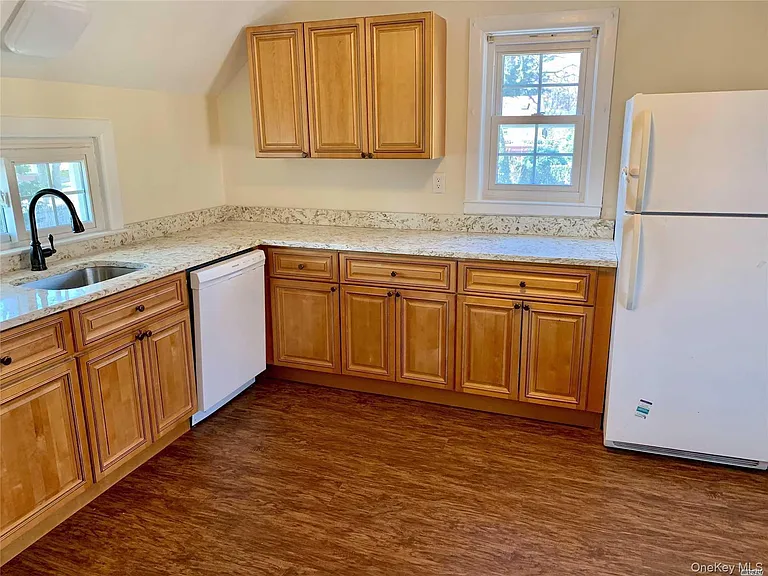 63 W Neck Rd #2 — Photo 2