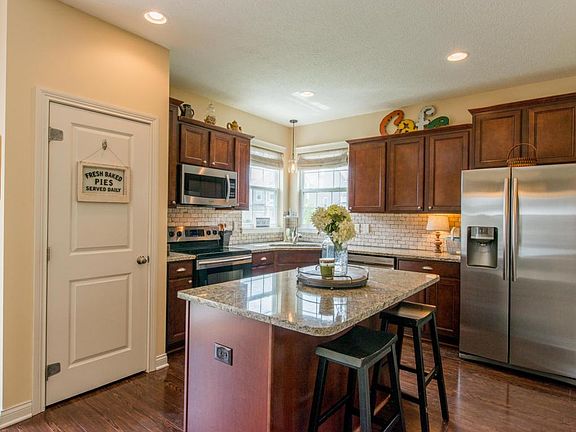 5th image of 10355 Pagoda Way