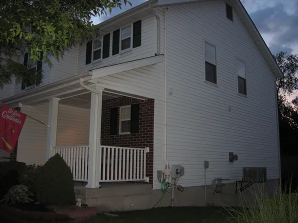 1230 Big Bend Crossing Dr, Valley Park, MO 63088