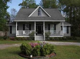 22137 9th St, Abita Springs, LA 70420