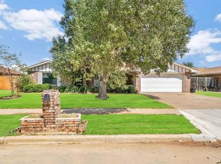 716 Windsor Dr, Altus, OK 73521