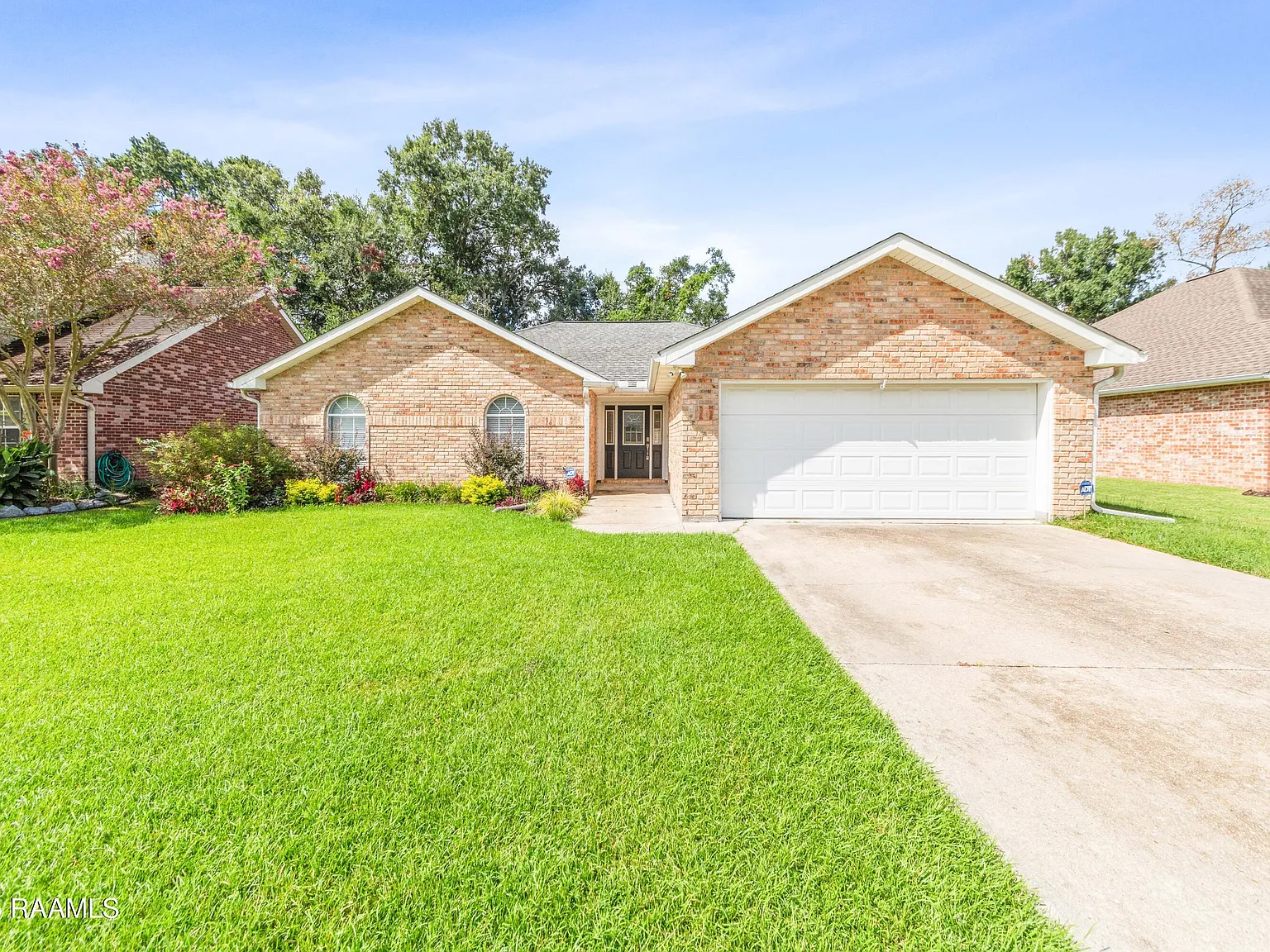 3 bed, 1650 sqft, $1,800 — Photo 1