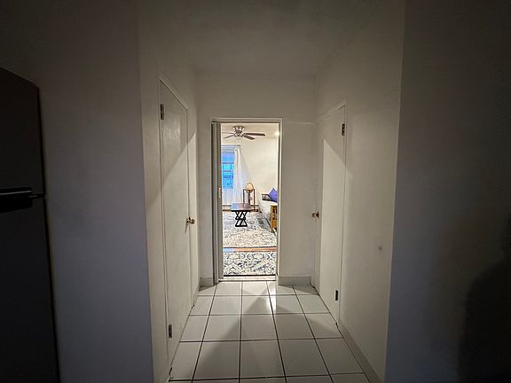 5th image of 125 London St