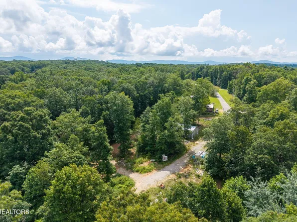 494 Sampson Rd, Crossville, TN 38572