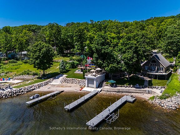 3rd image of 435 Mundys Bay Rd