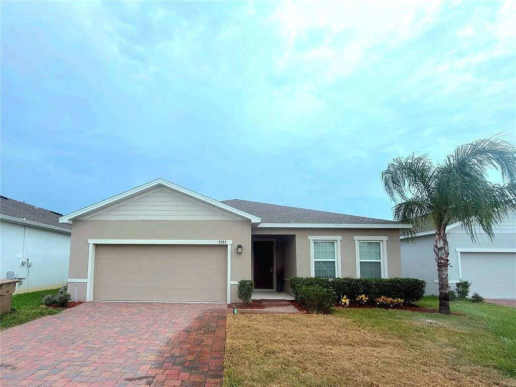 4 bed, 2.0 bath, 1802 sqft, $2,500 — Photo 1