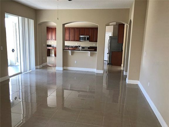 4th image of 10561 Coral Key Ave