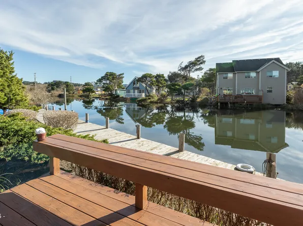 180 SE Highway 101 APT 7, Lincoln City, OR 97367