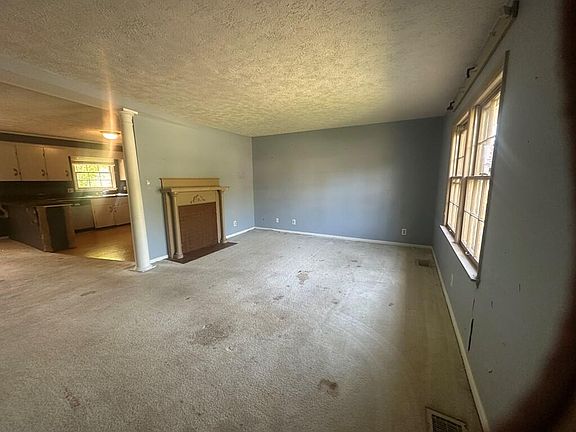 3rd image of 3419 Ginger Dr