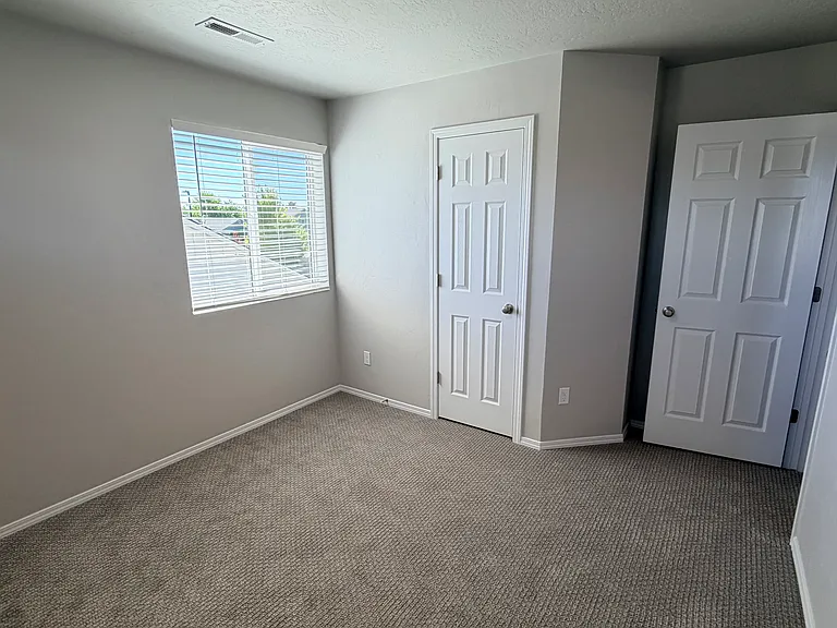 659 W Wolf Willow — Photo 19