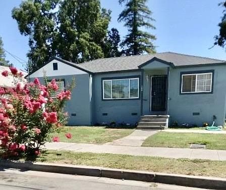1st image of 144 Oak Ave